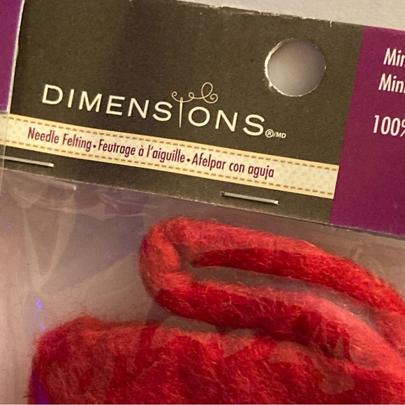 4 Dimensions FeltWorks 100% Wool Mini Christmas Stocking Fillable Red - Picture 12 of 14